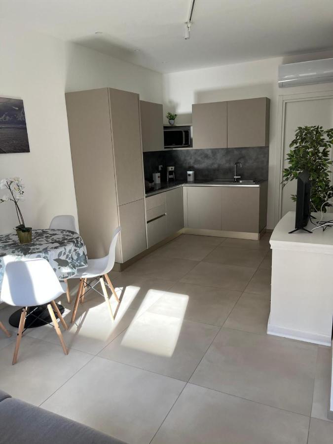 Apartments Ennio Top Class Барі Екстер'єр фото