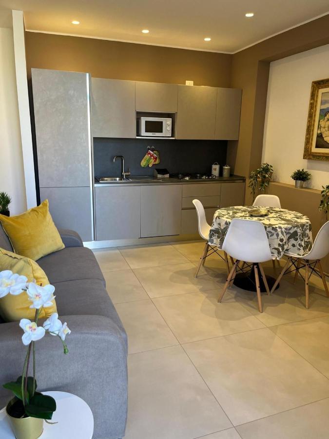 Apartments Ennio Top Class Барі Екстер'єр фото