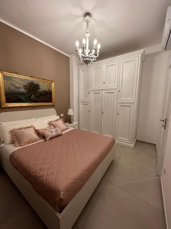 Apartments Ennio Top Class Барі Екстер'єр фото