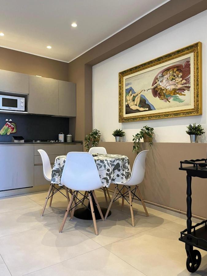 Apartments Ennio Top Class Барі Екстер'єр фото